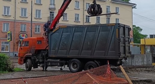 Ломовоз Услуги ломовозов от 2500 руб/час за смену взять в аренду, заказать, цены, услуги - Добрянка