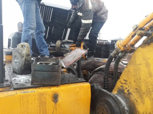 Выездная бригада для ремонта экскаваторов стоимость ремонта и где отремонтировать - Соликамск