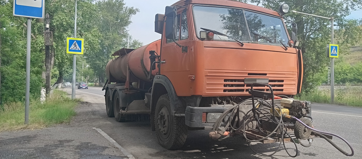 Продажа поливомоечных машин для уборки дорог и поливки зеленых насаждений в Краснокамске